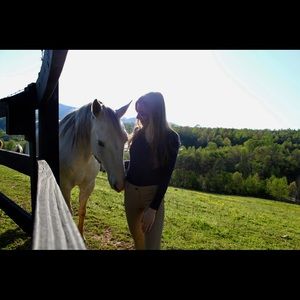 Meet your Posher, Jacklyn